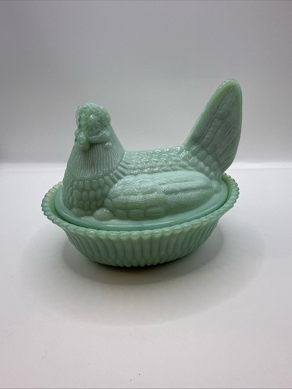 Vintage HTF Rare Boyd 5.5"  jadeite green Hen on A Nest Glass